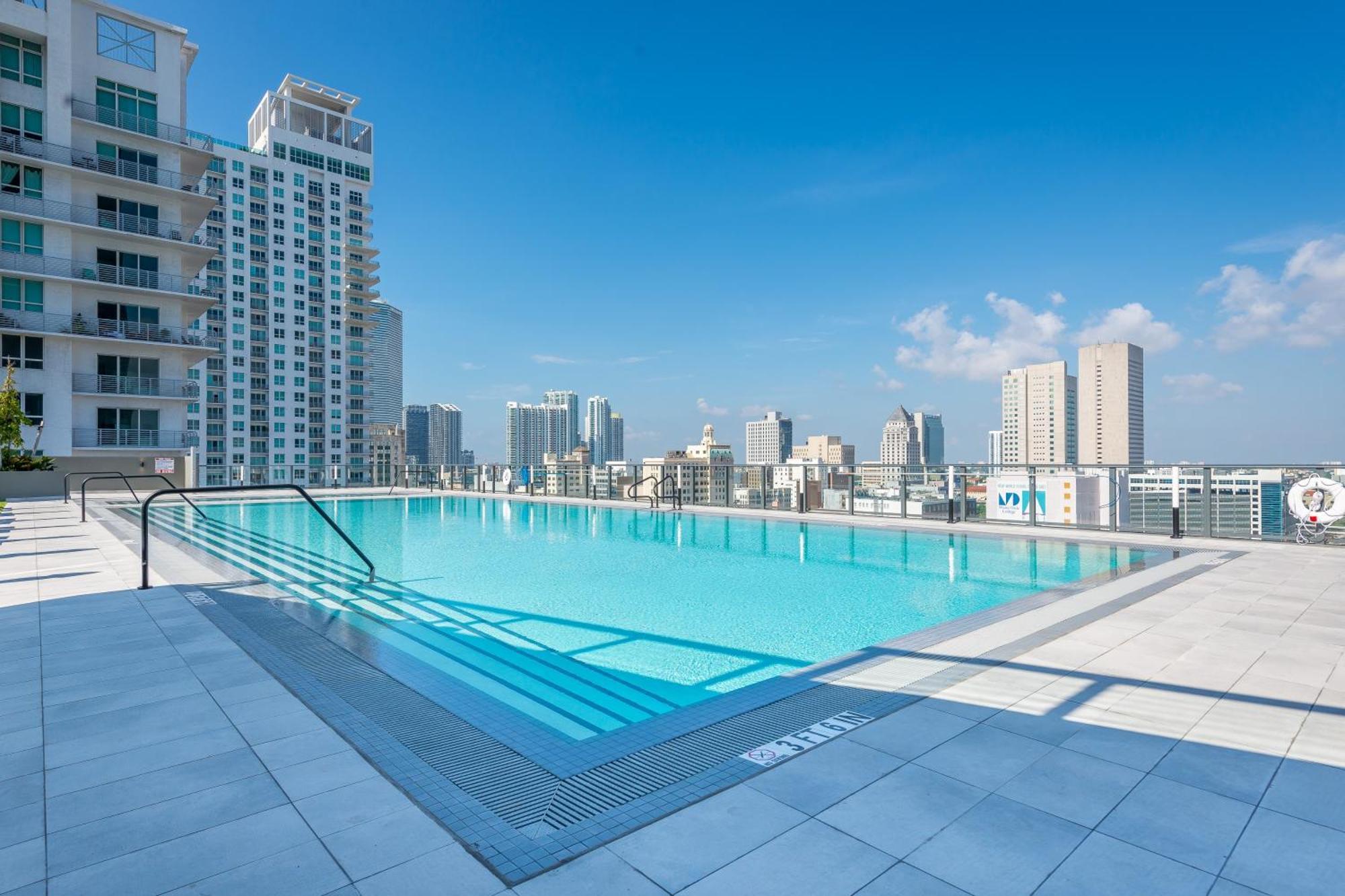 Sentral Alea Miamiアパートホテル エクステリア 写真